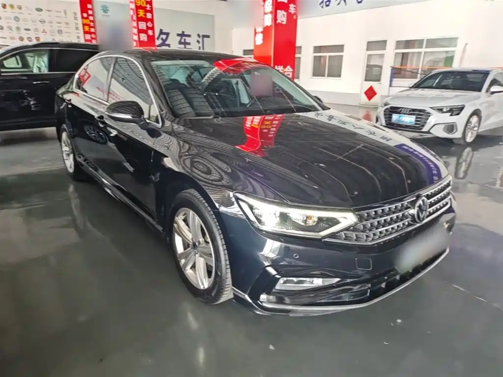 Magotan 2023 2 million commemorative edition 280TSI DSG comfort model купить на сайте DeffCars