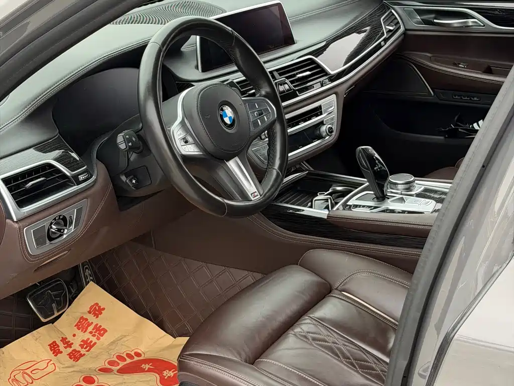 BMW 7 Series 2019 730Li M Sports Package купить на сайте DeffCars