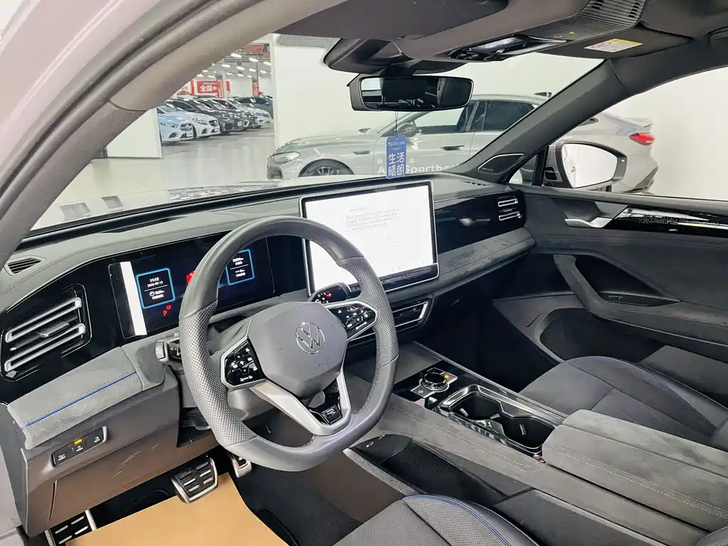 Tiguan L 2024 PRO 380TSI four-wheel drive R-Line Zhizun Edition купить на сайте DeffCars