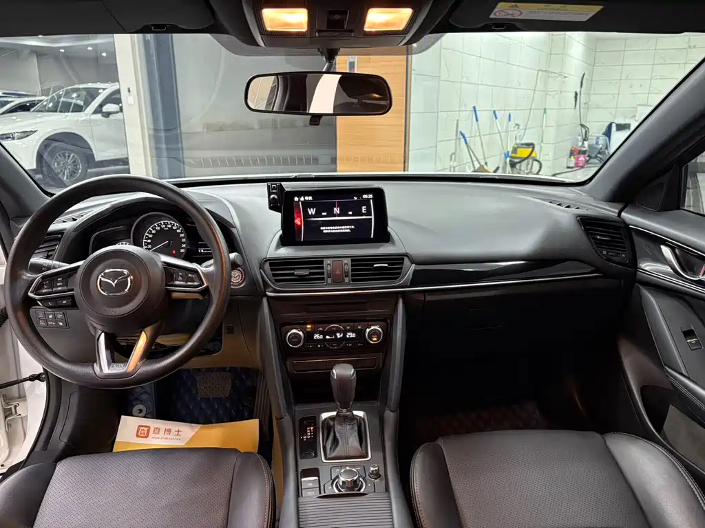 Mazda CX-4 2021 2.0L automatic two-wheel drive Blue Sky Exploration Edition купить на сайте DeffCars