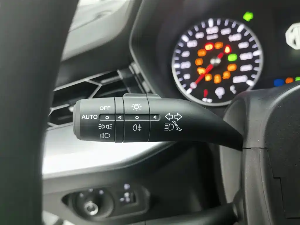 MG5 2023 180DVVT CVT Fashion Edition купить на сайте DeffCars