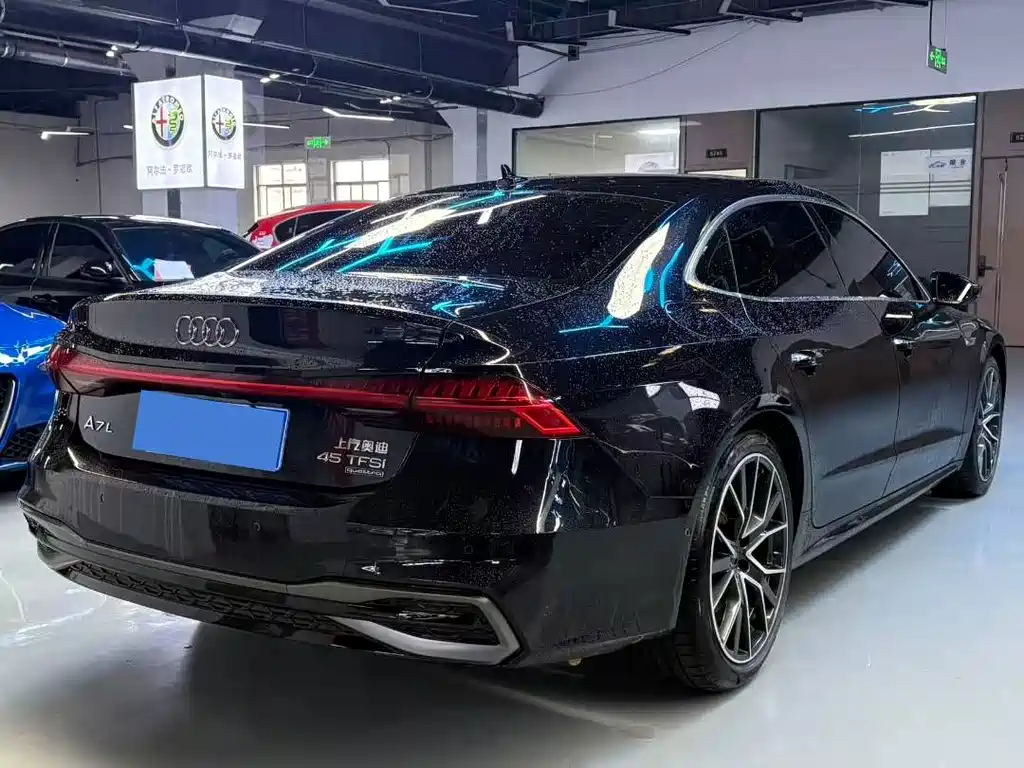 Audi A7L 2022 45 TFSI quattro S-line long-distance obsidian suit купить на сайте DeffCars