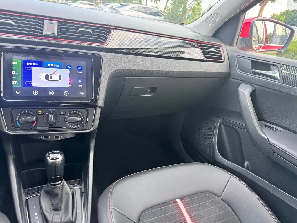 Xindong (Rapid Spaceback) 2020 1.5L automatic comfort version купить на сайте DeffCars