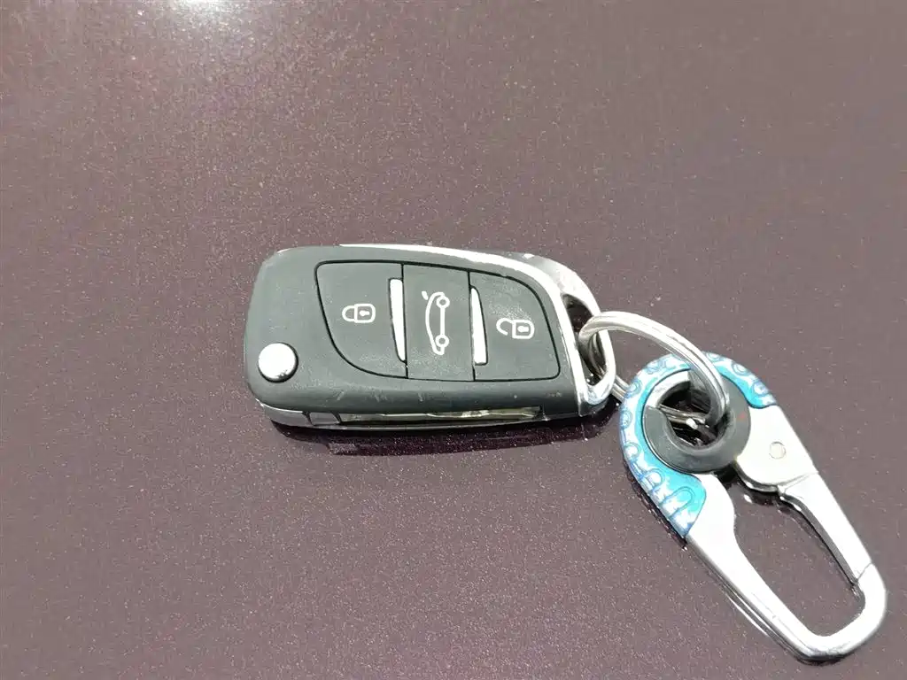 DS 5LS 2014 1.6T elegant version THP160 купить на сайте DeffCars