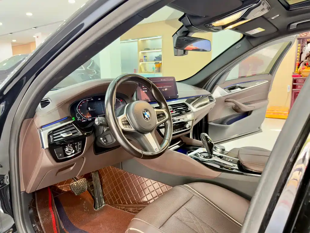 BMW 5 Series 2022 525Li M Sports Package купить на сайте DeffCars