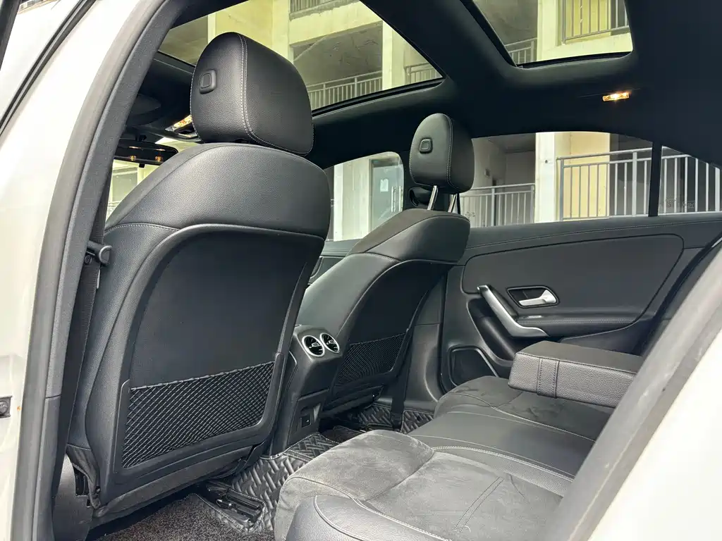 Mercedes-Benz A-Class 2022 Model 2 A 200 L Sports Sedan Fashionable купить на сайте DeffCars