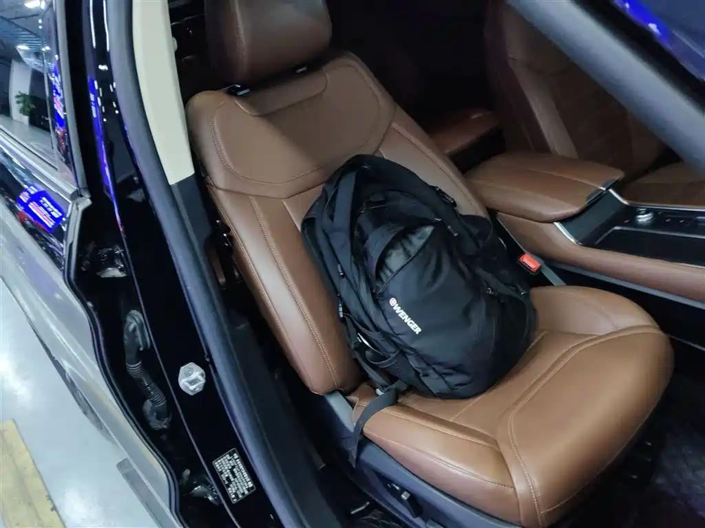 Explorer 2023 EcoBoost 285 four-wheel drive style plus version 6 seats купить на сайте DeffCars