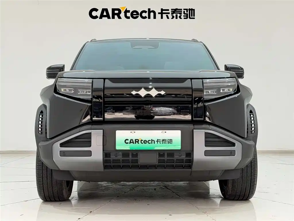 Titanium 3 2025 501KM four-wheel drive Max version купить на сайте DeffCars