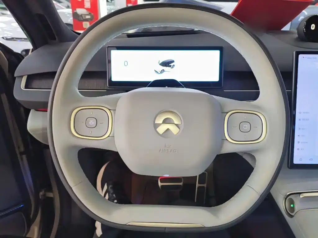NIO ES8 2023 100kWh Signature Edition купить на сайте DeffCars