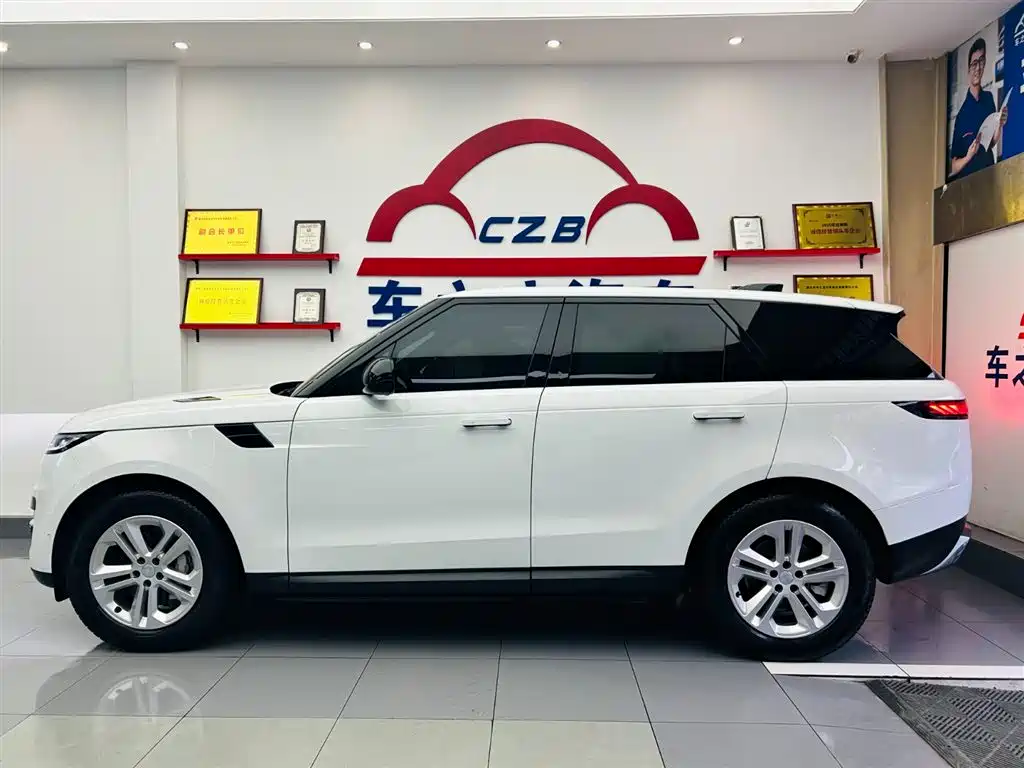 Range Rover Sport 2024 360PS S купить на сайте DeffCars