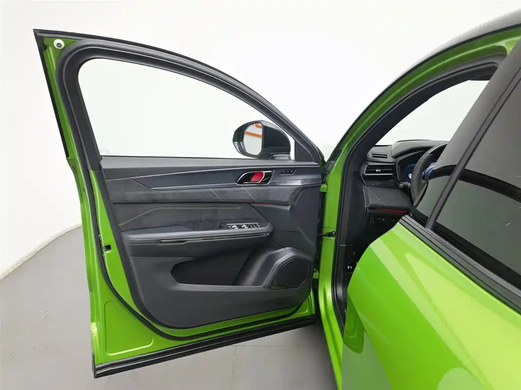 Lynk & Co 05 2022 05+ 2.0TD Automatic Discovery Edition купить на сайте DeffCars