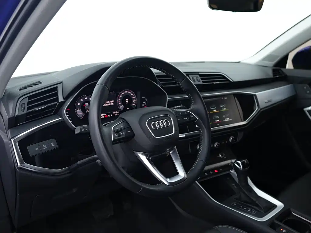 Audi Q3 2020 35 TFSI Enterprising and Elegant Model купить на сайте DeffCars