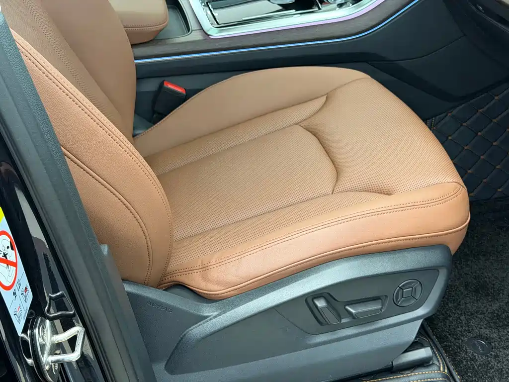 Audi Q7 2021 55 TFSI quattro S line Sporty купить на сайте DeffCars
