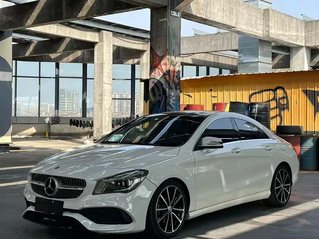 Mercedes-Benz CLA (imported) 2015 CLA 200 купить на сайте DeffCars