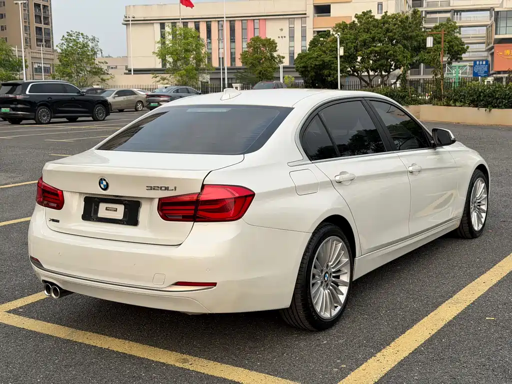 BMW 3 Series 2018 320Li xDrive Fashion купить на сайте DeffCars