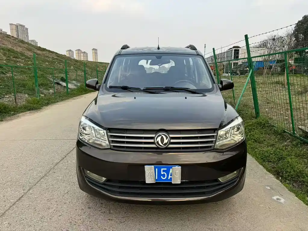 Fengguang 330 2016 1.5L manual enjoyment type DK15 купить на сайте DeffCars