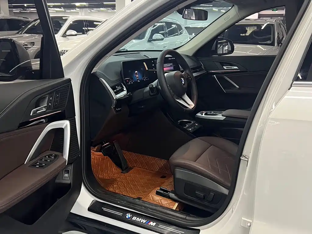BMW X1 2024 sDrive20Li X Design Package купить на сайте DeffCars