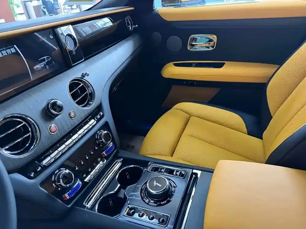 Ghost 2021 6.7T standard wheelbase version купить на сайте DeffCars