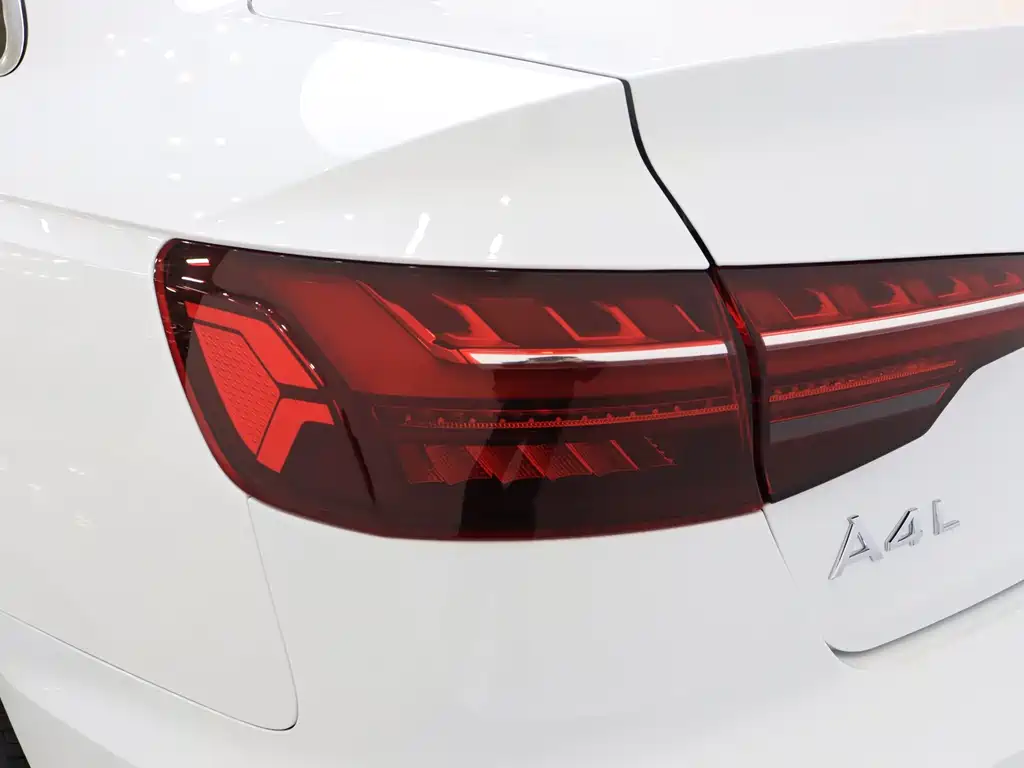 Audi A4L 2020 40 TFSI Fashionable and Elegant купить на сайте DeffCars