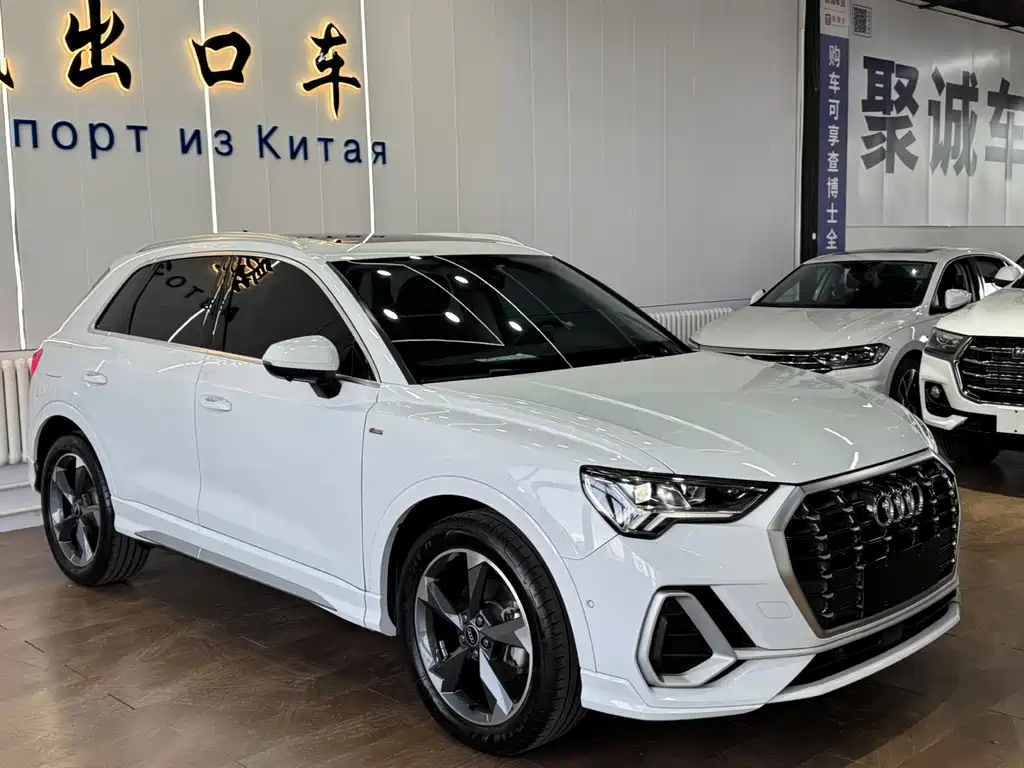 Audi Q3 2023 35 TFSI Fashionable and Dynamic (1.4T) купить на сайте DeffCars
