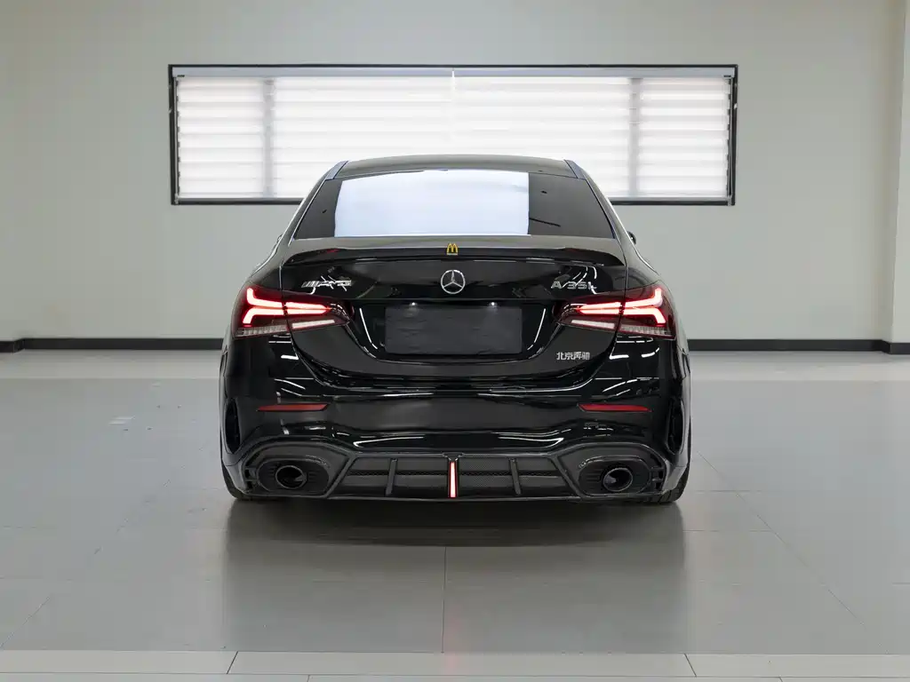 Mercedes-Benz A-Class AMG 2022 AMG A 35 L 4MATIC купить на сайте DeffCars