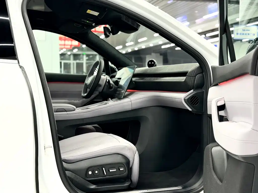 NIO EC6 2024 model 75kWh купить на сайте DeffCars