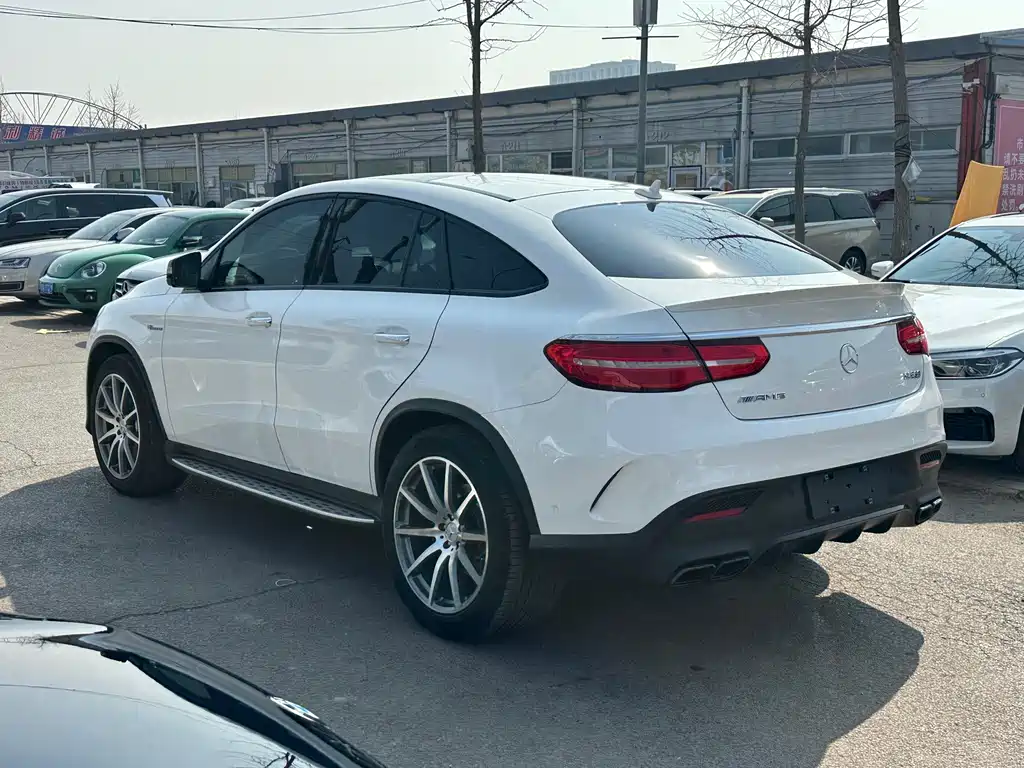 Mercedes-Benz GLE Coupe AMG 2015 AMG GLE 63 4MATIC Coupe SUV купить на сайте DeffCars