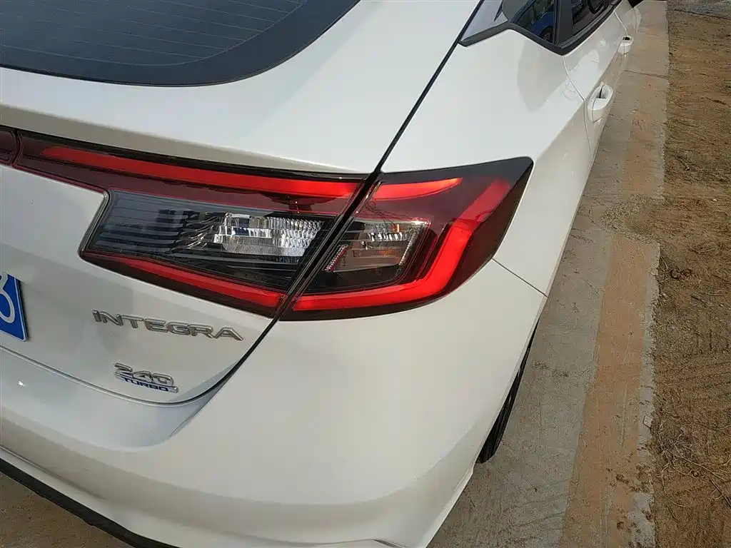 Stylish 2023 HATCHBACK 240TURBO CVT trendsetting version купить на сайте DeffCars