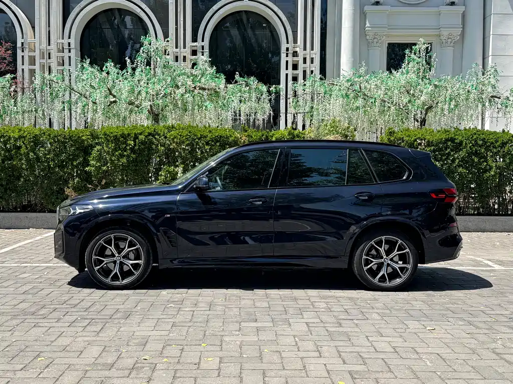BMW X5 2023 xDrive 30Li Exclusive M Sports Package купить на сайте DeffCars