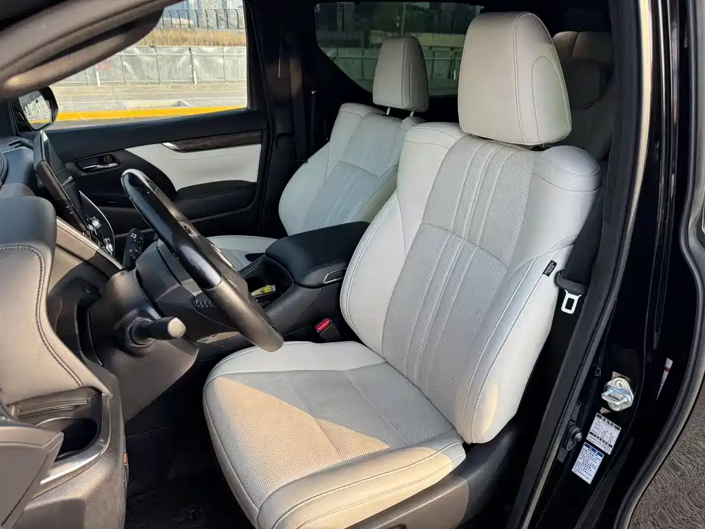 Wilfa 2021 Crown Dual Engine 2.5L HV Extreme Edition купить на сайте DeffCars