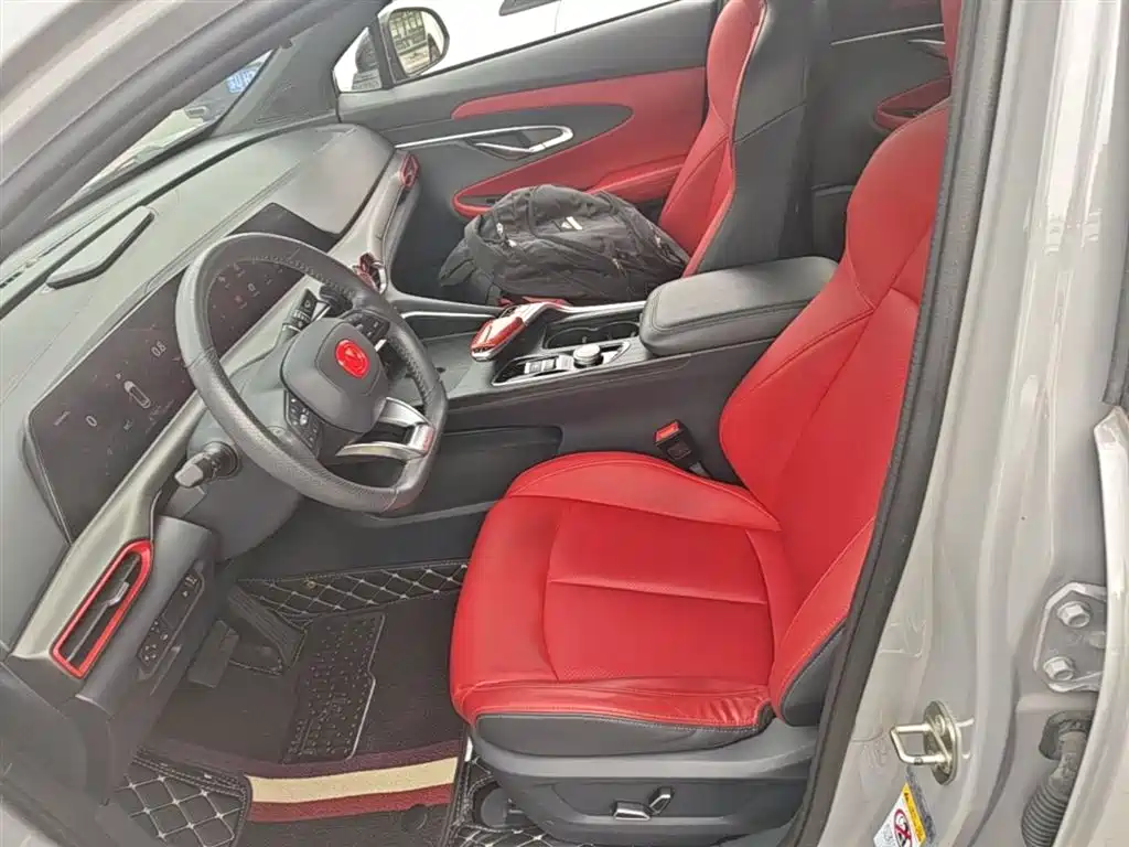 Changan UNI-T 2020 1.5T premium model купить на сайте DeffCars