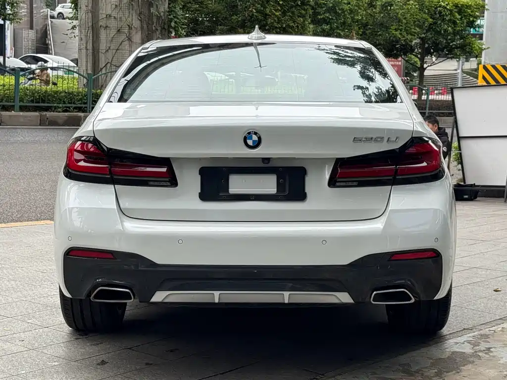 BMW 5 Series 2021 530Li xDrive M Sports Package купить на сайте DeffCars