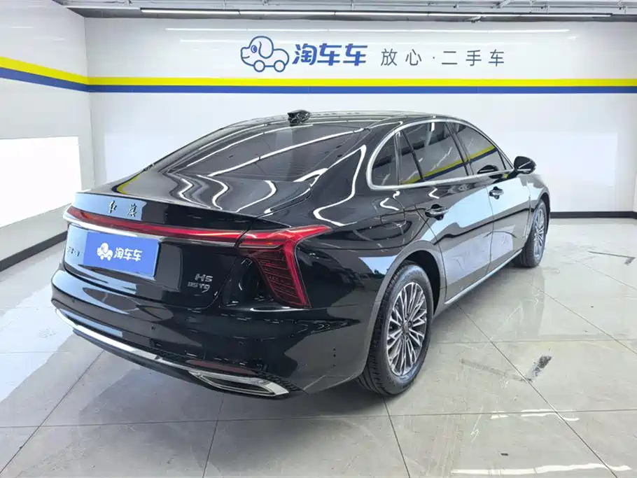 Hongqi H5 2024 1.5T DCT Zhilian Qiyun Edition купить на сайте DeffCars