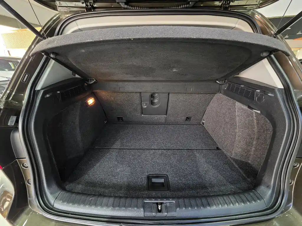 Tiguan 2017 300TSI automatic 2WD Silk Road Comfort Edition купить на сайте DeffCars