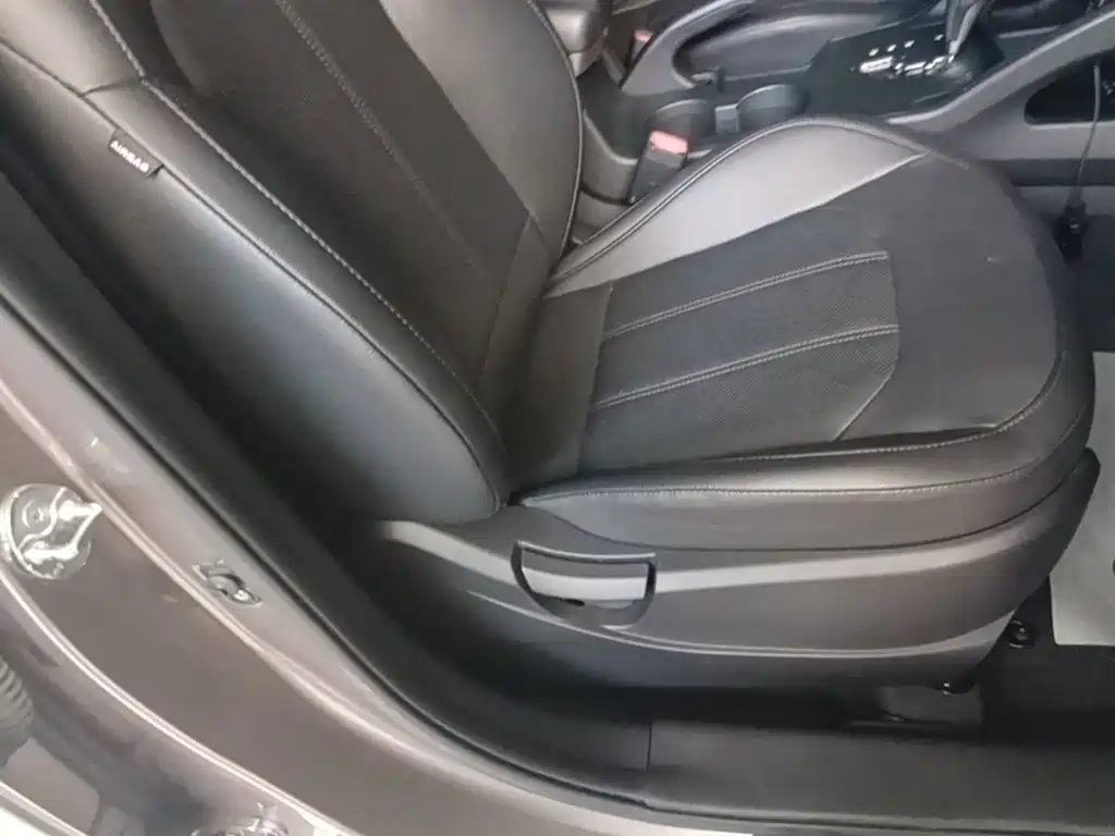 Beijing Hyundai ix35 2015 2.0L automatic two-wheel drive intelligent National IV купить на сайте DeffCars