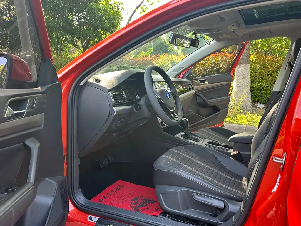 Lavida 2018 Hatchback 200TSI DSG Comfort Edition National V купить на сайте DeffCars