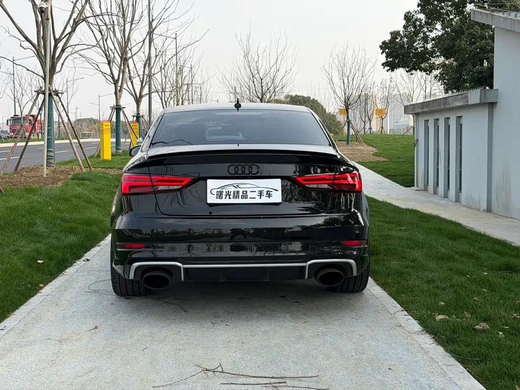 Audi RS 3 2017 RS 3 2.5T Limousine купить на сайте DeffCars