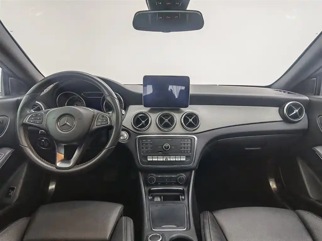 Mercedes-Benz CLA imported 2018 CLA 200 fashion model купить на сайте DeffCars