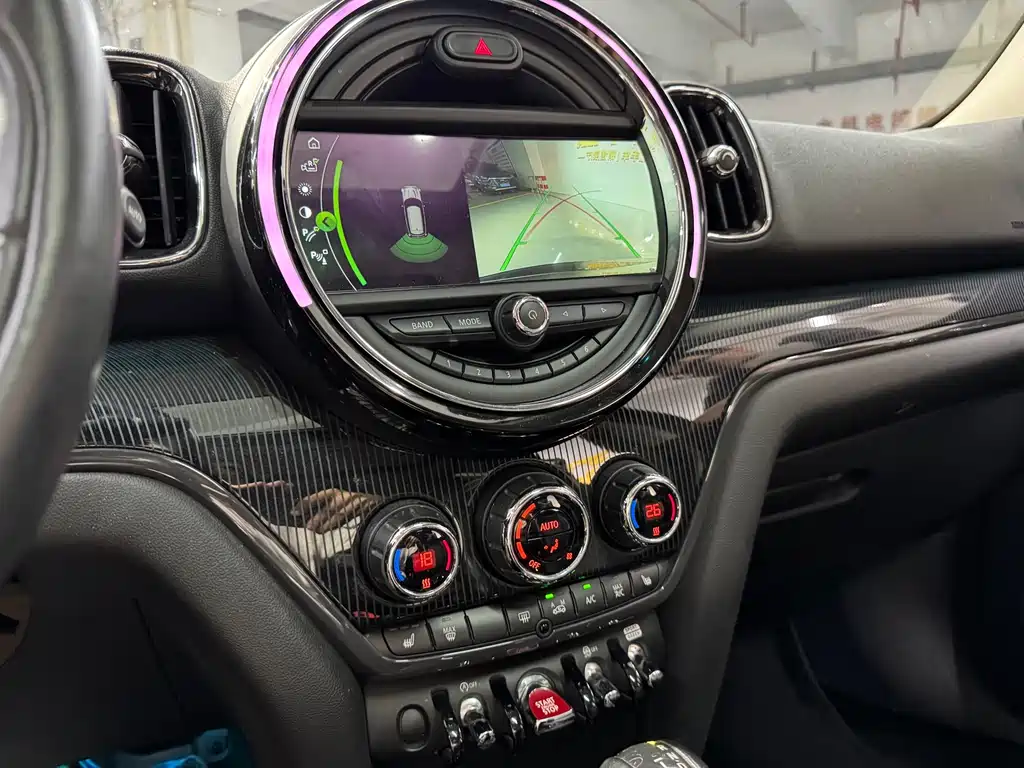 MINI COUNTRYMAN 2017 2.0T COOPER S ALL4 Explorer купить на сайте DeffCars