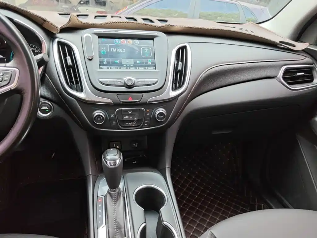 Equinox 2019 535T Automatic Circuit Edition Country VI купить на сайте DeffCars