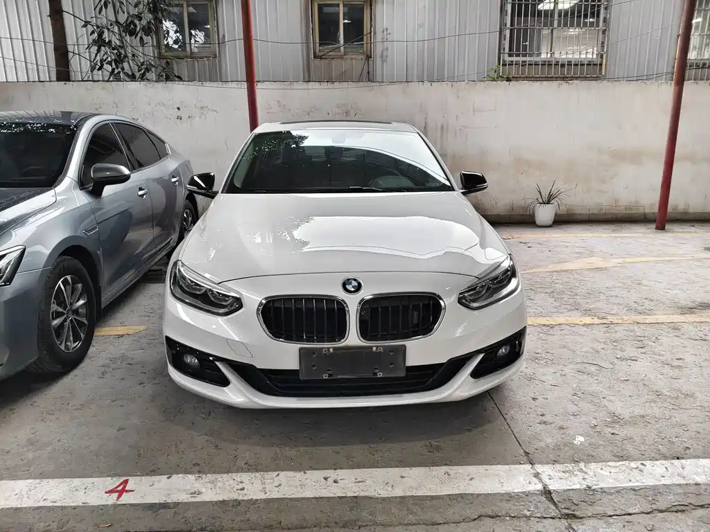 BMW 1 Series 2018 118i Sports купить на сайте DeffCars