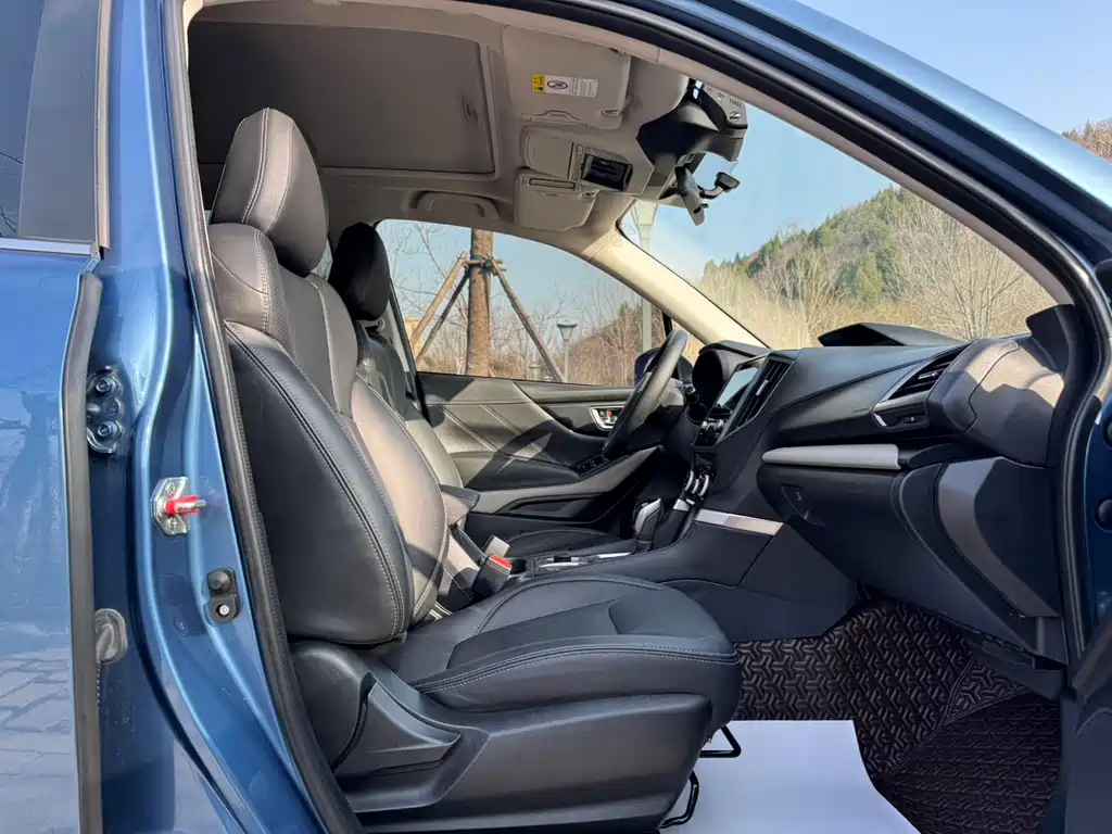 Forester 2022 2.0i AWD Deluxe Edition EyeSight купить на сайте DeffCars