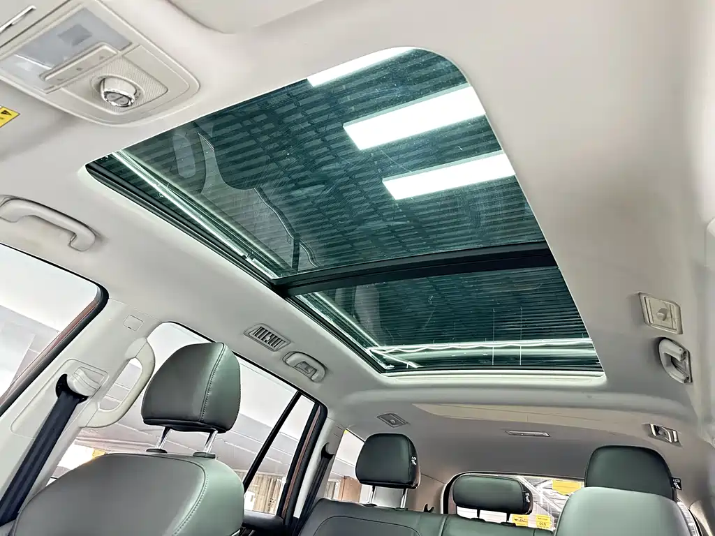 Roewe RX8 2018 30T Intelligent Networked Four-wheel Drive Supreme Edition купить на сайте DeffCars