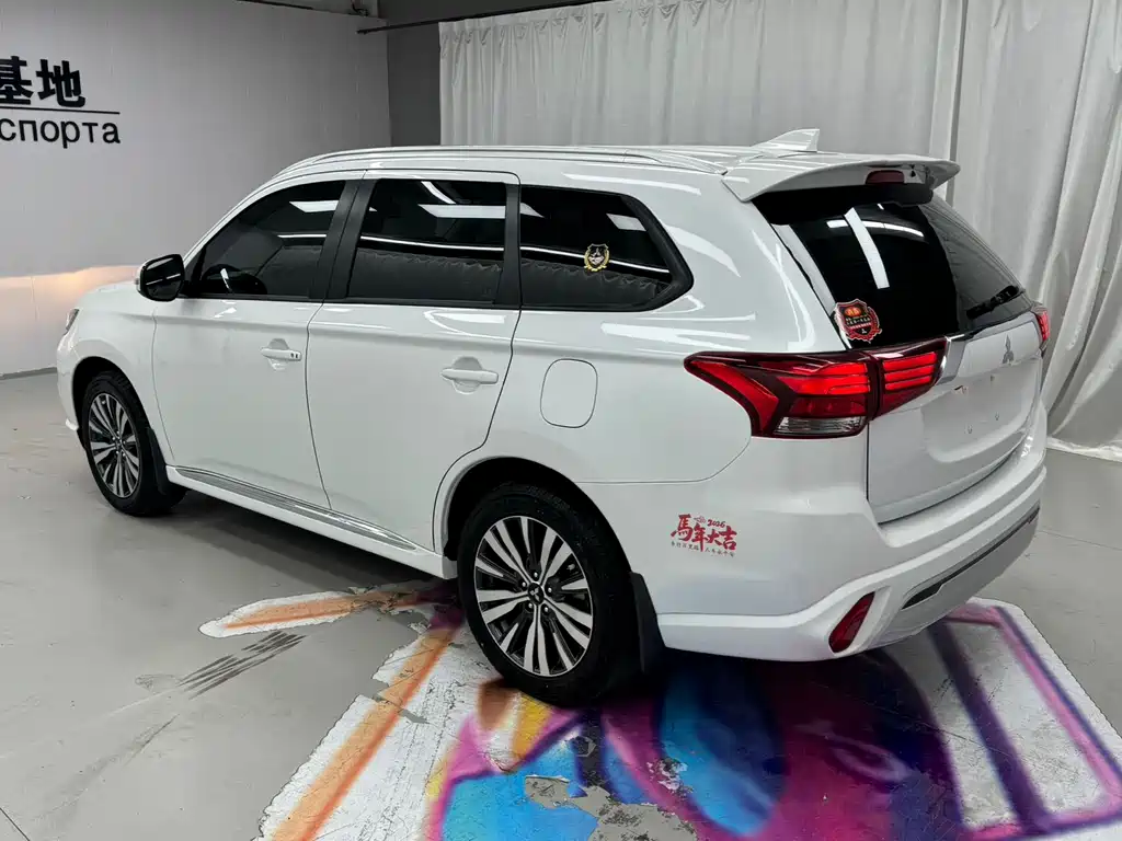 Outlander 2021 2.0L 2WD Enjoy Edition 5 seats купить на сайте DeffCars