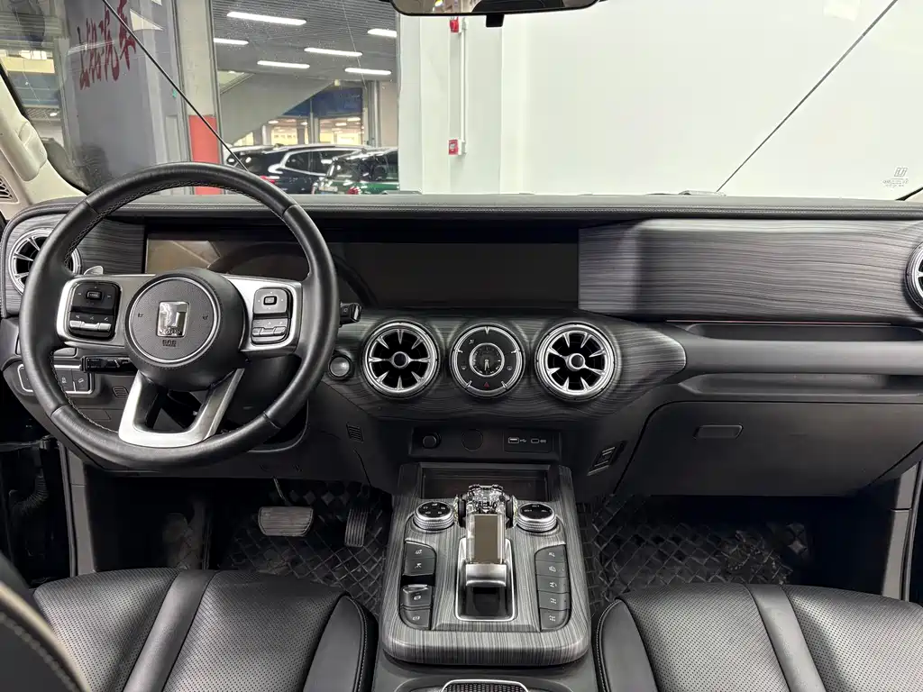 Tank 300 2021 Cross Country 2.0T Conqueror купить на сайте DeffCars
