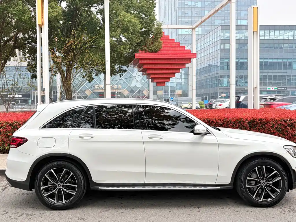 Mercedes-Benz GLC 2020 facelift GLC 300 L 4MATIC dynamic купить на сайте DeffCars