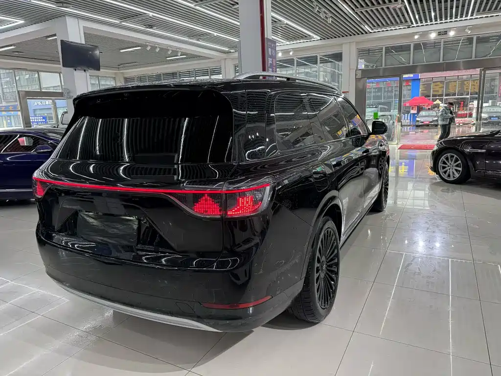 Wenjie M9 2024 extended range Ultra version 42kWh 6-seater version купить на сайте DeffCars