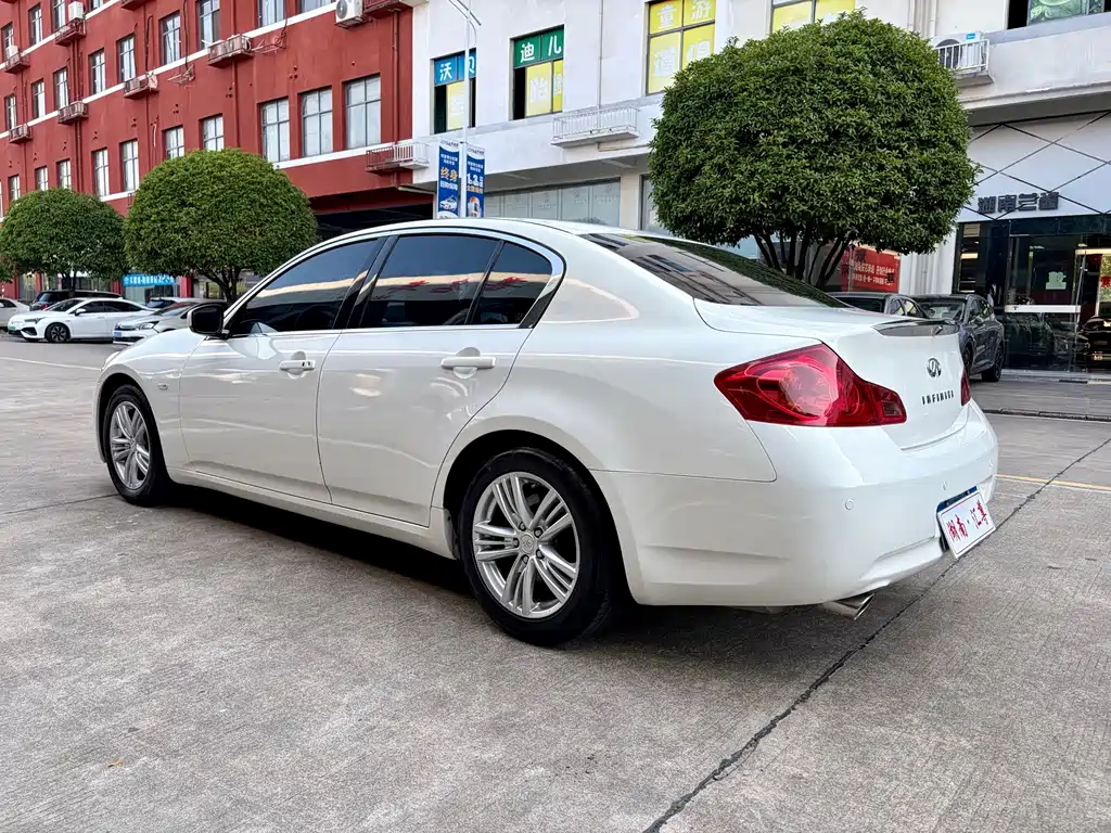 Infiniti G Series 2013 G25 Sedan Luxury Sports Edition купить на сайте DeffCars
