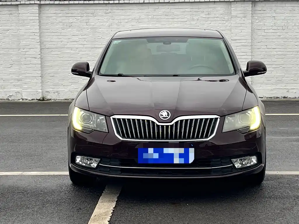 Superb 2013 1.8TSI Automatic Este Edition купить на сайте DeffCars