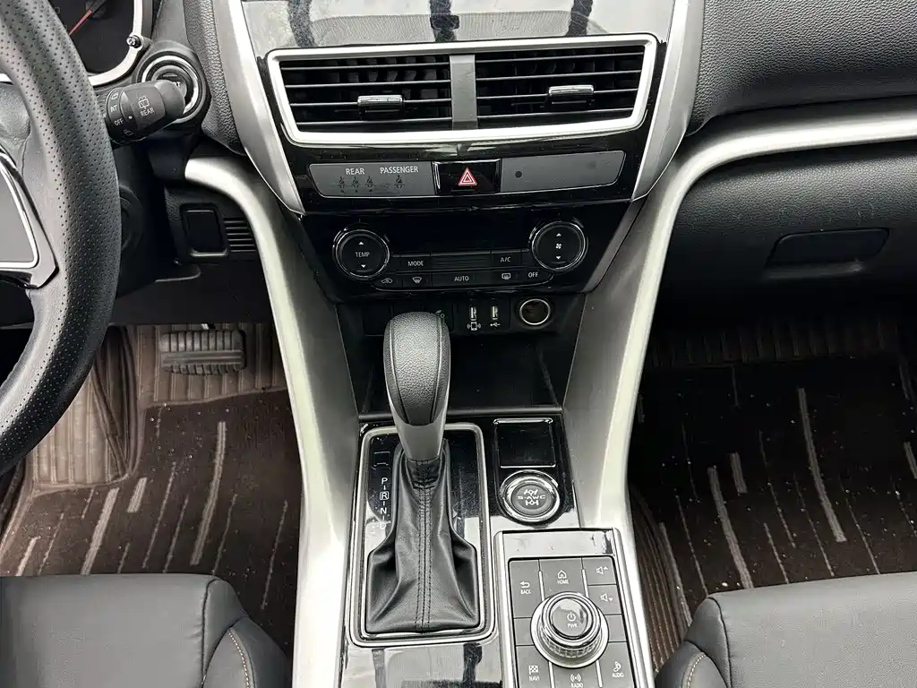 Yige 2021 1.5T CVT four-wheel drive combustion version купить на сайте DeffCars
